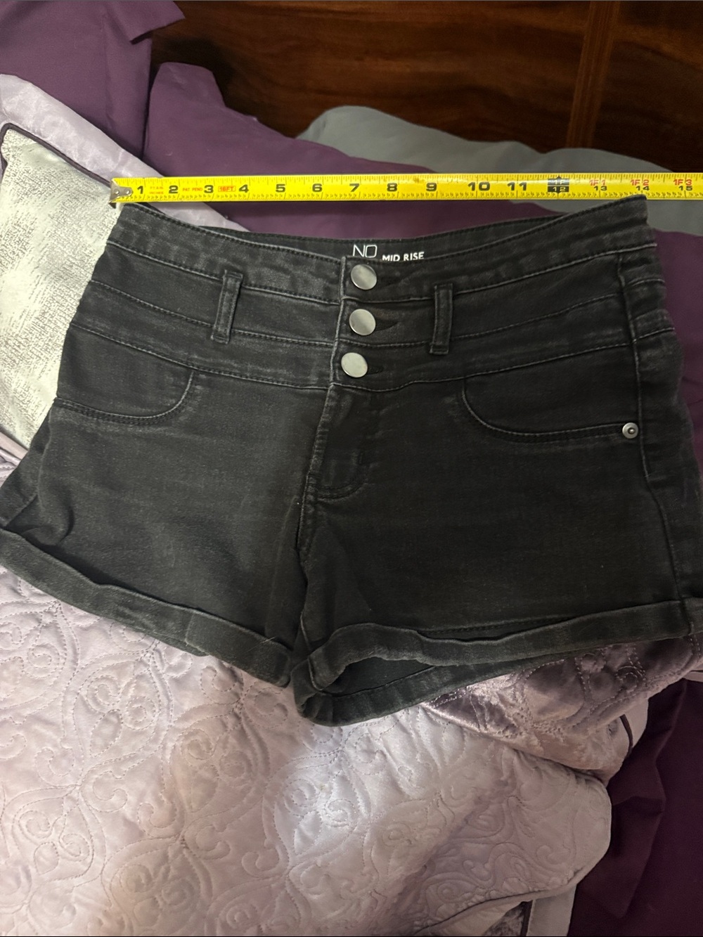 No Boundaries Black Triple-Button Mid-Rise Denim Shorts